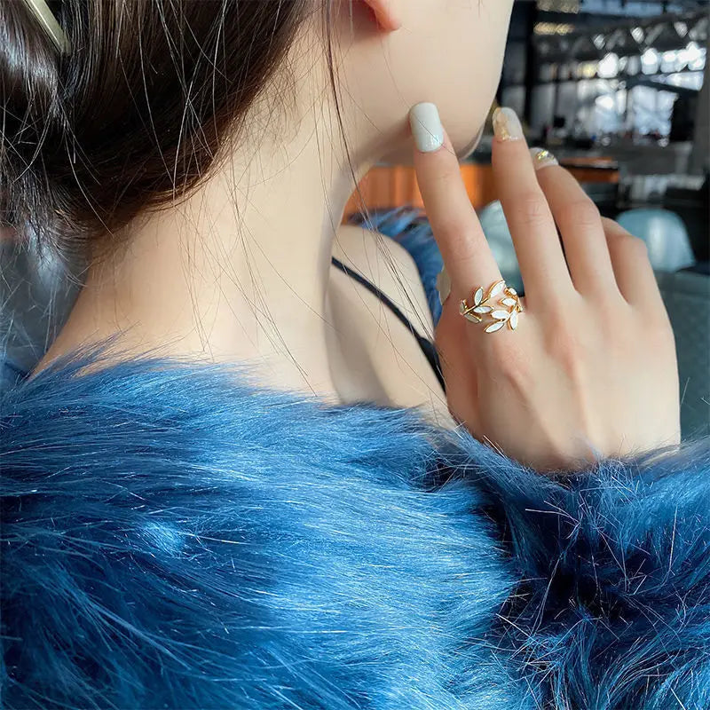 Luxury Leaf Branch Open Ring