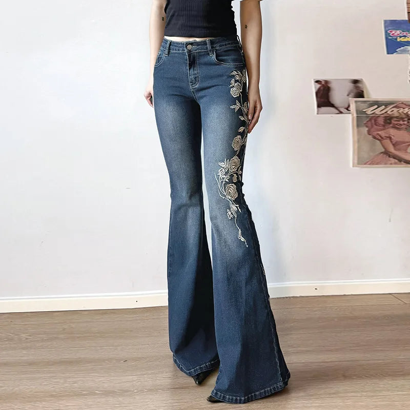 Retro Floral Embroidered Jeans