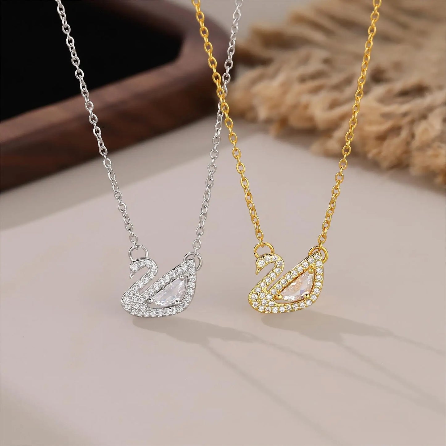 Luxury Swan Pendant Necklace