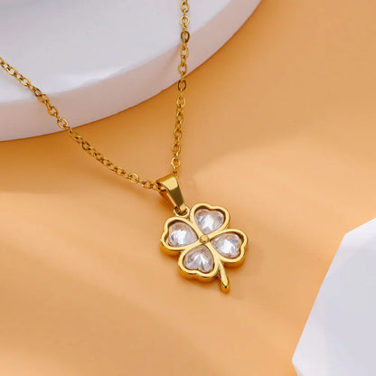 Green Clover Pendant Necklace