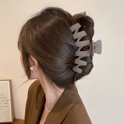 Korean Acrylic Wave Hair Claw