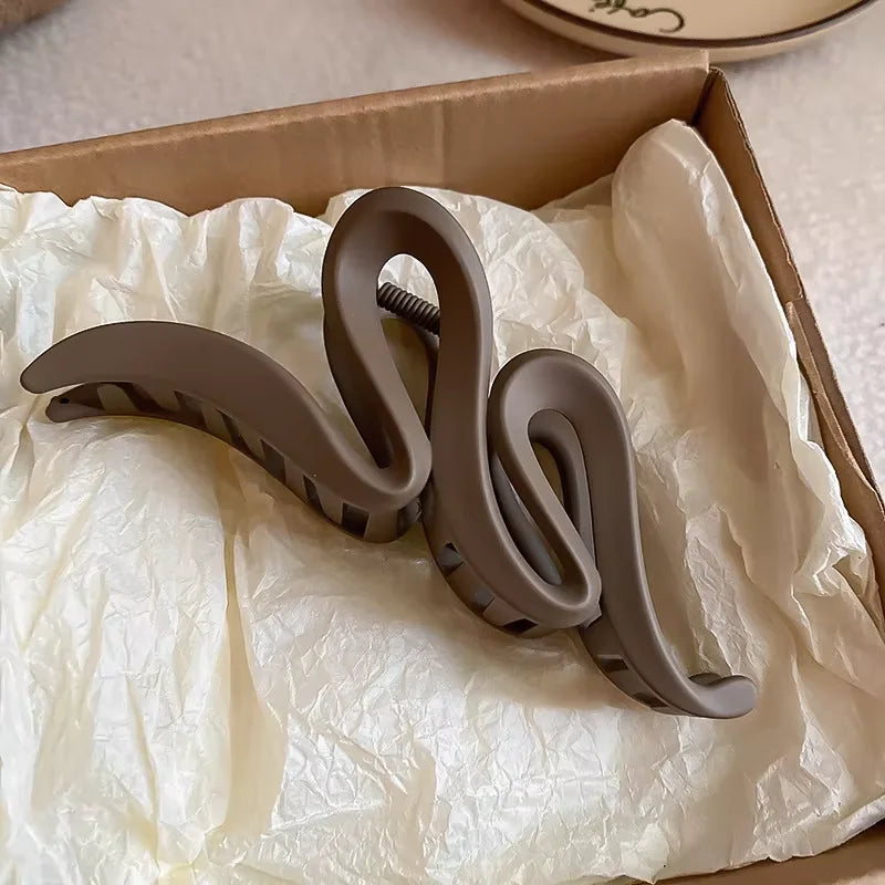 Korean Acrylic Wave Hair Claw