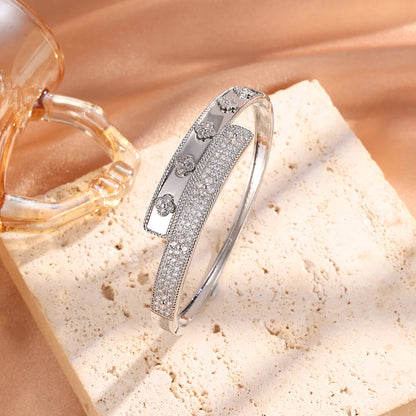 Shiny CZ Flower Open Bracelet