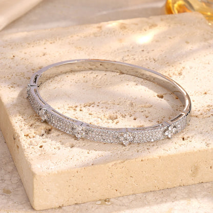 Shiny CZ Flower Open Bracelet