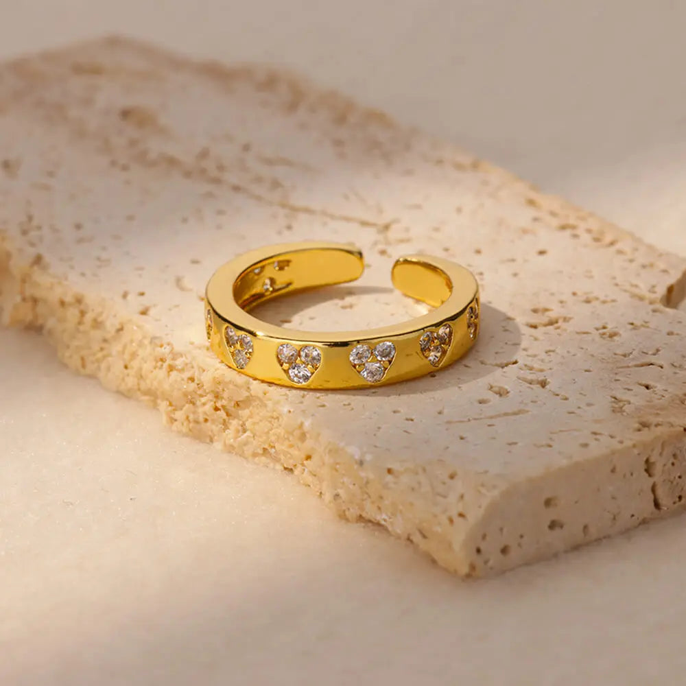 Geometric Heart Zircon Ring