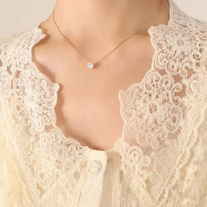 Minimal Gold Inlaid Clavicle Necklace