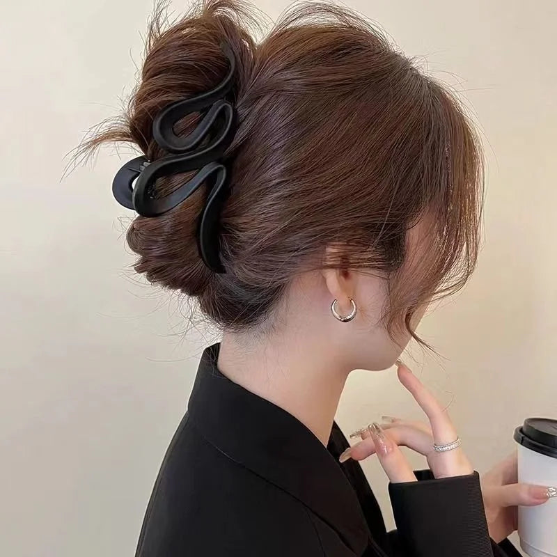 Korean Acrylic Wave Hair Claw