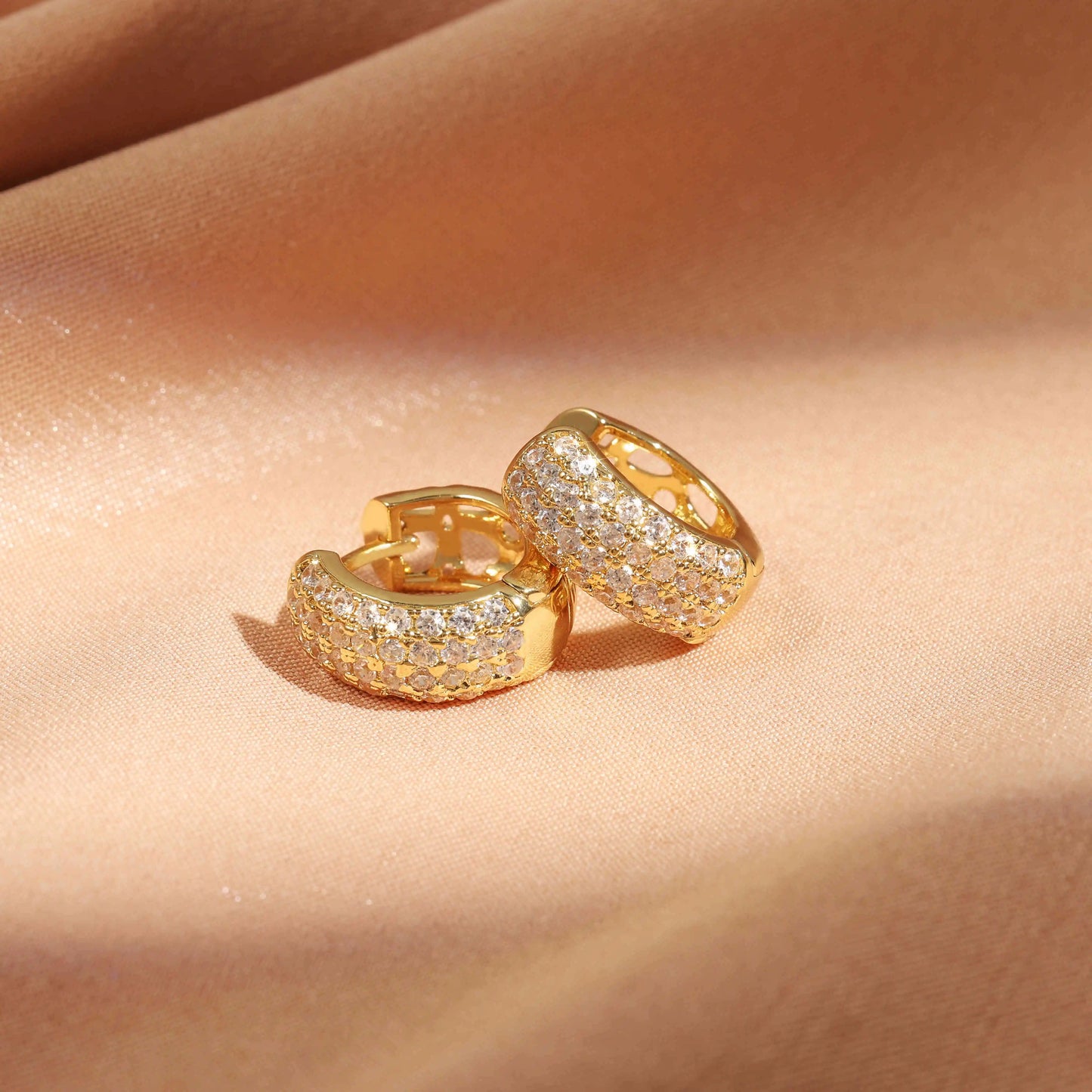 Love Round Zircon Earrings