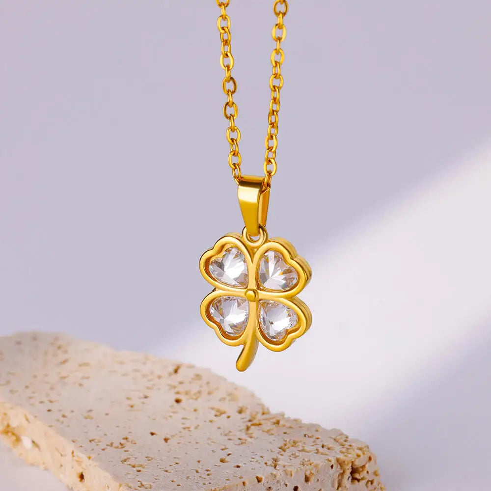 Green Clover Pendant Necklace