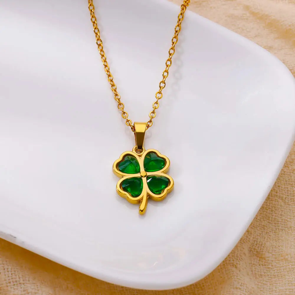 Green Clover Pendant Necklace